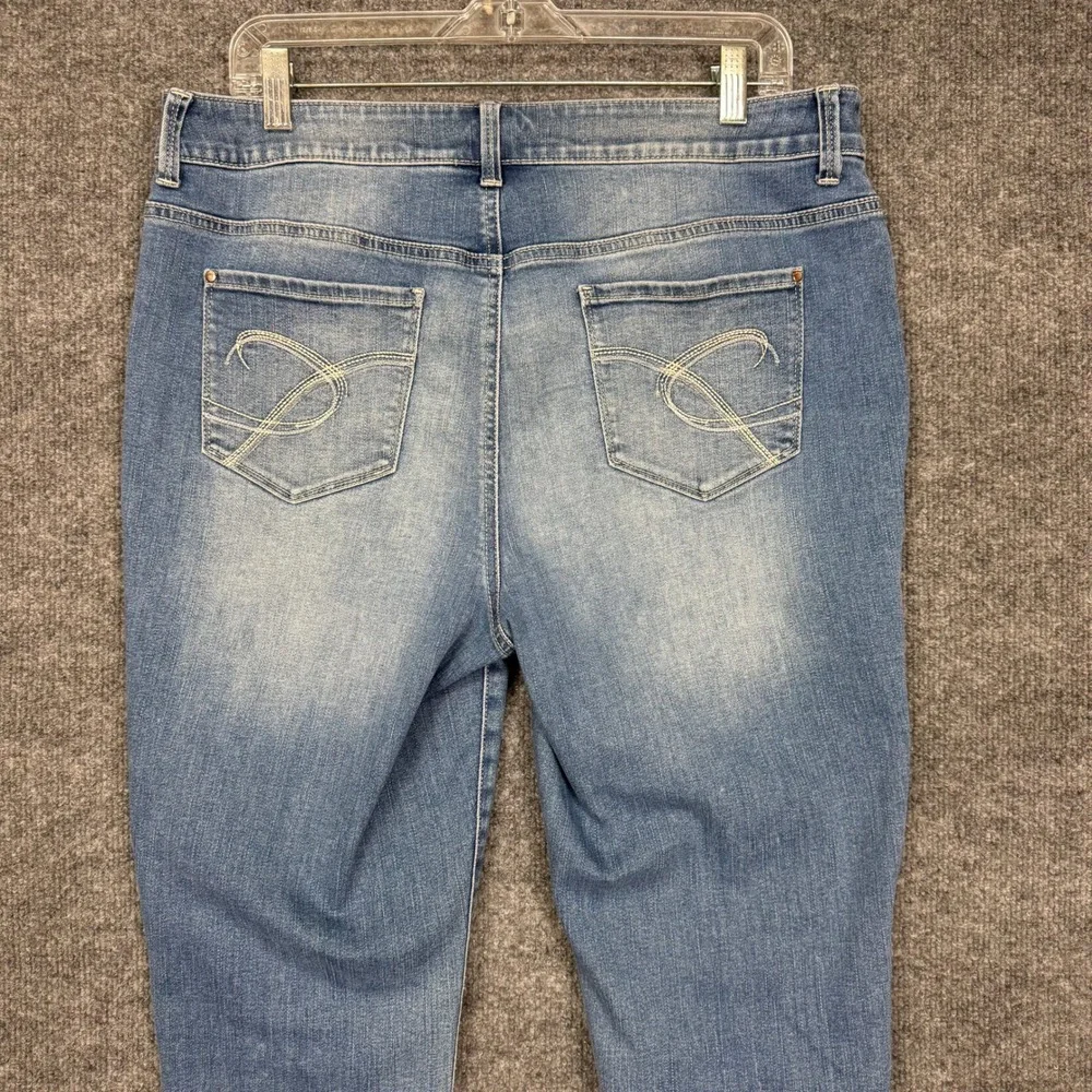Chicos Platinum Crop Jeans‎ 1.5 Women 10 Blue Medium Wash Stretch Straight Leg